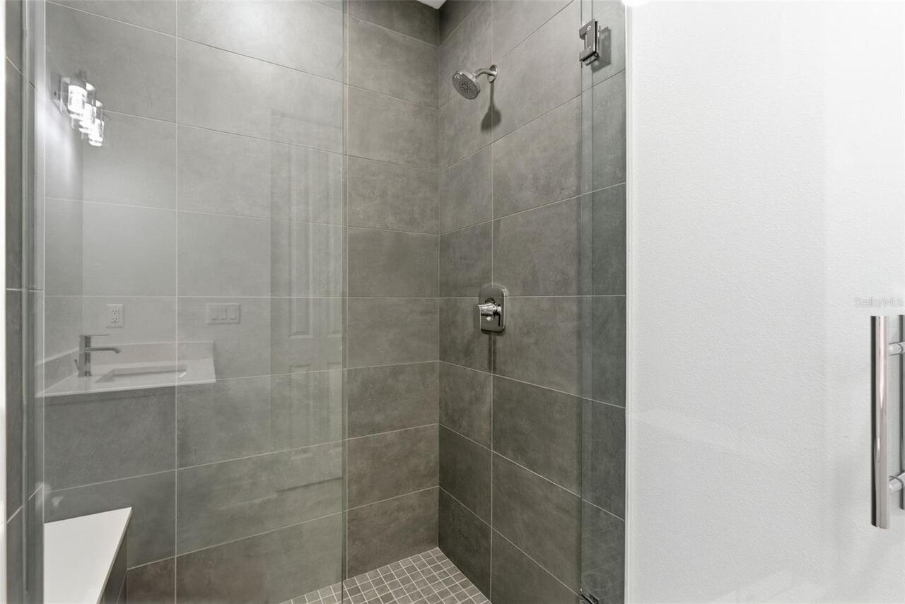 Listing Photo 33