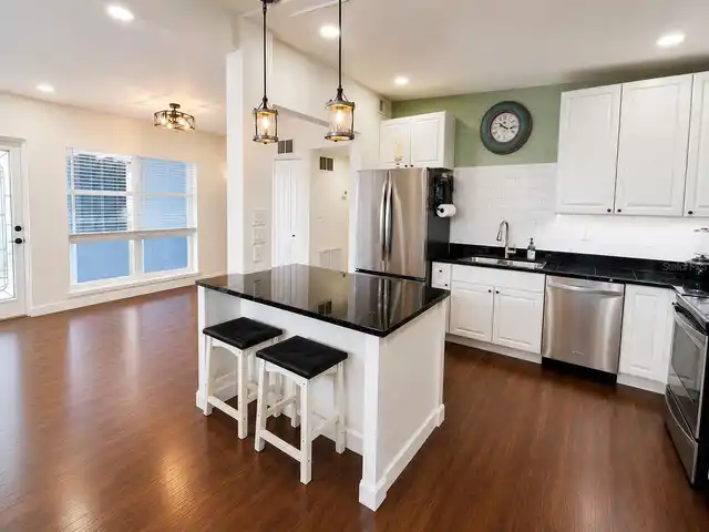 Listing Photo 7