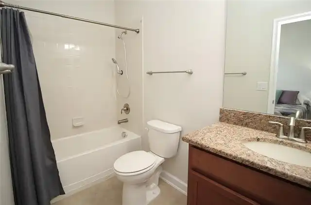 Listing Photo 18