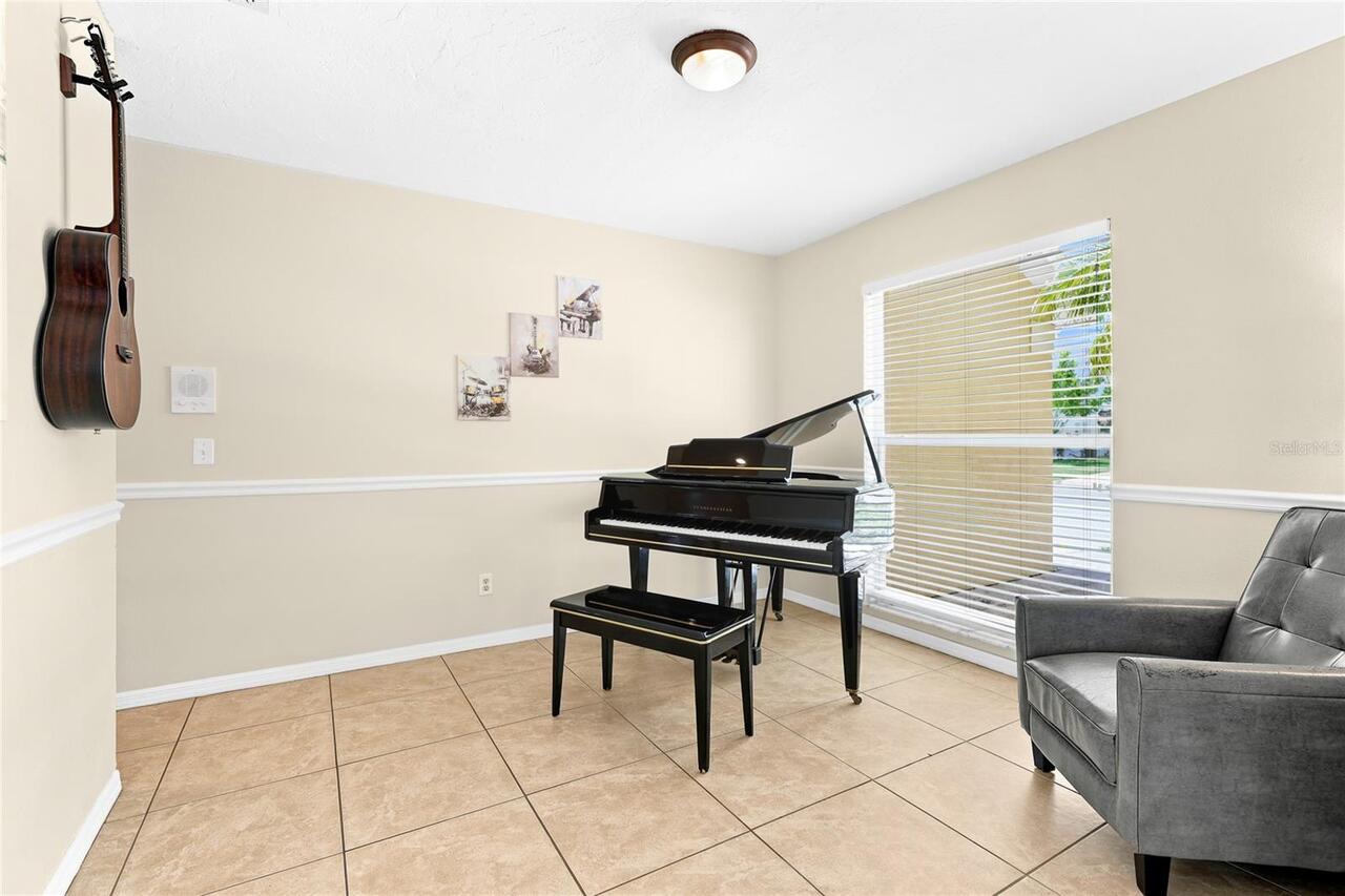 Listing Photo 12
