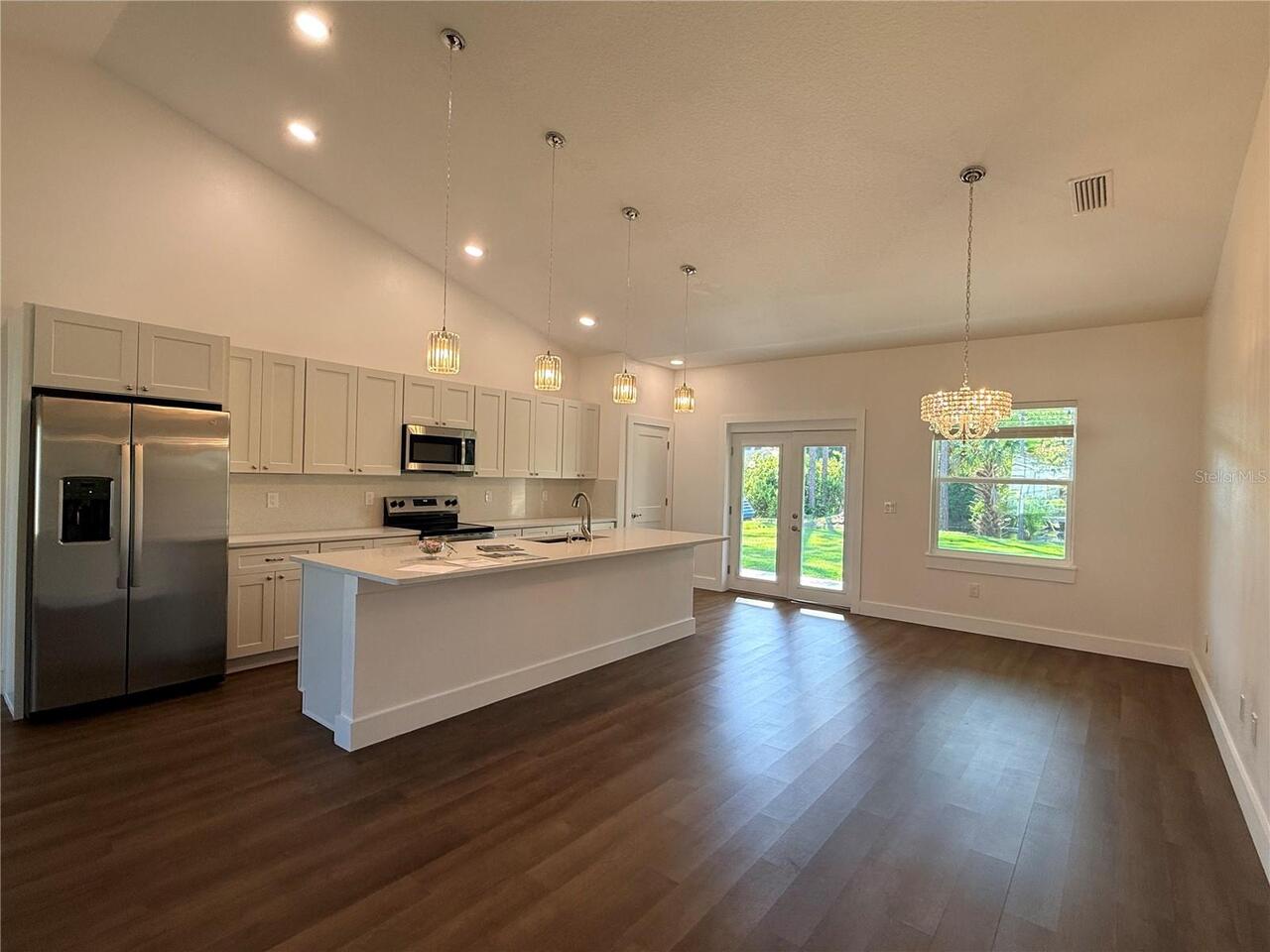 Listing Photo 17