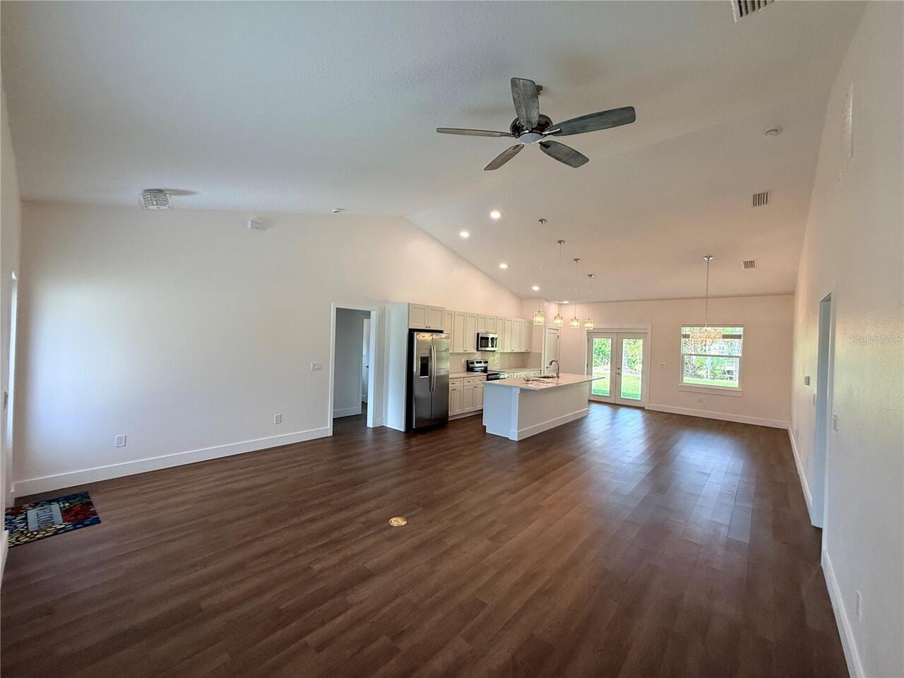 Listing Photo 15