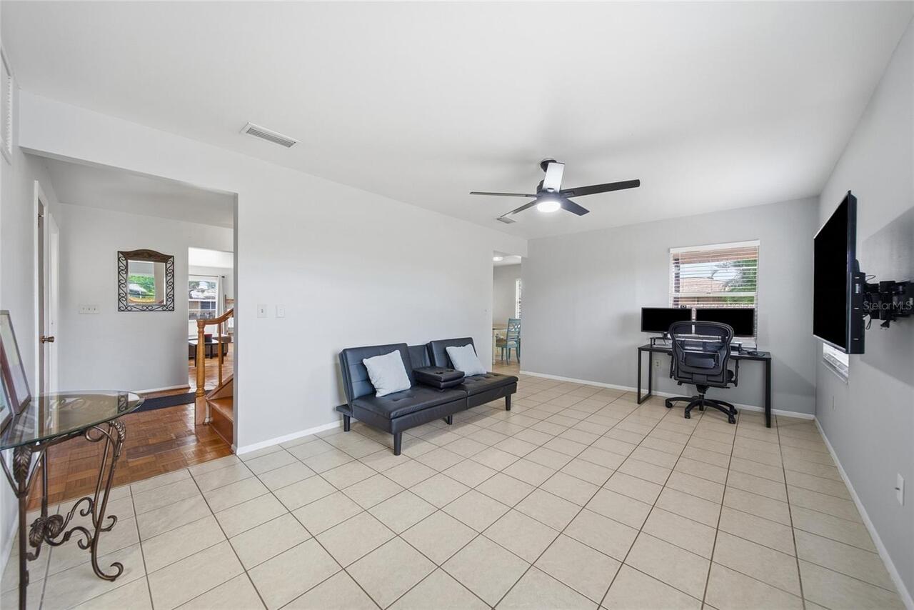 Listing Photo 9