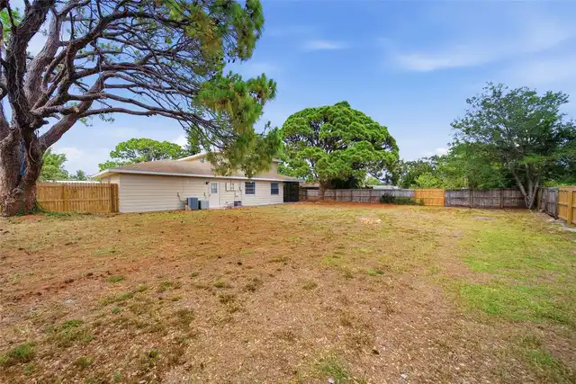 Listing Photo 32