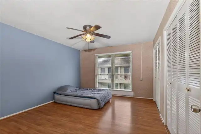 Listing Photo 14