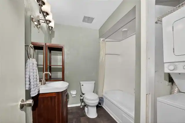 Listing Photo 16