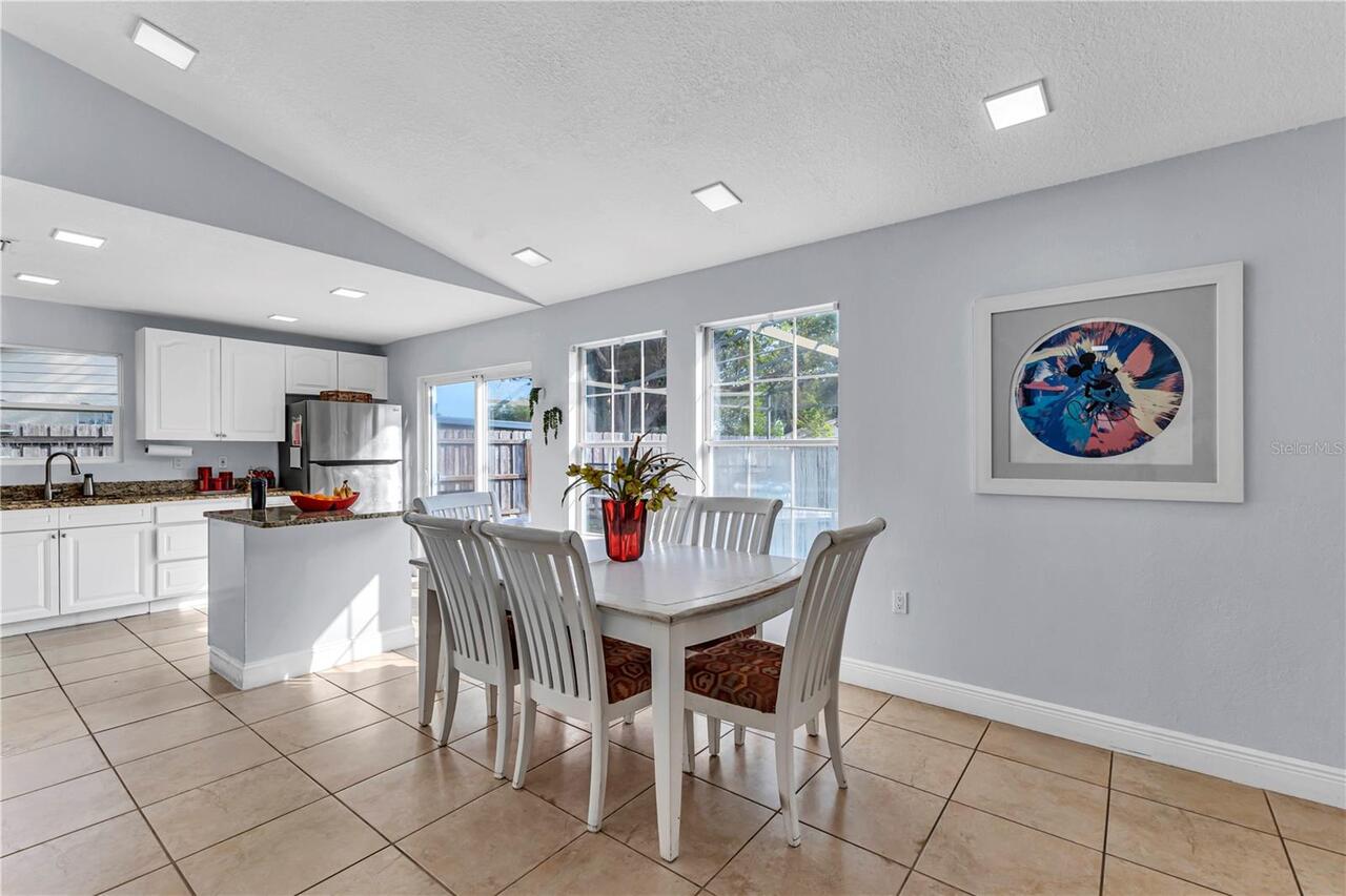Listing Photo 8