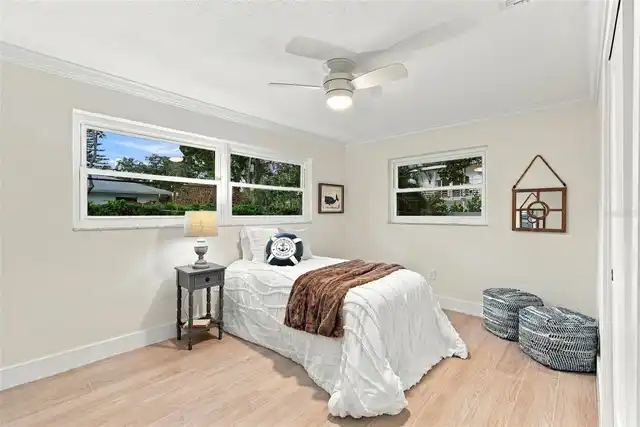 Listing Photo 32