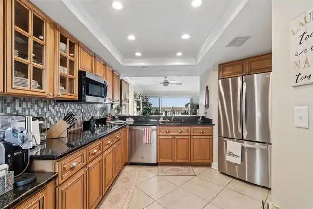 Listing Photo 10