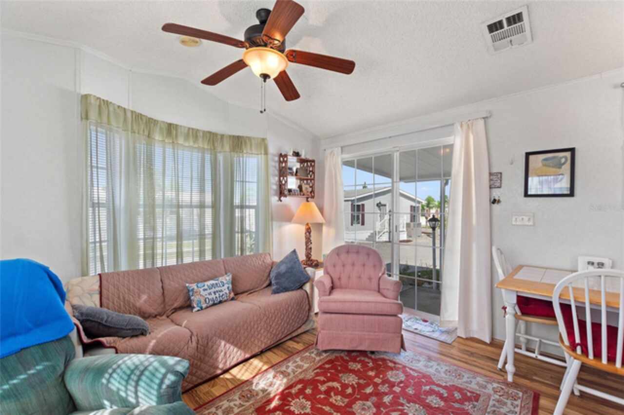 Listing Photo 7