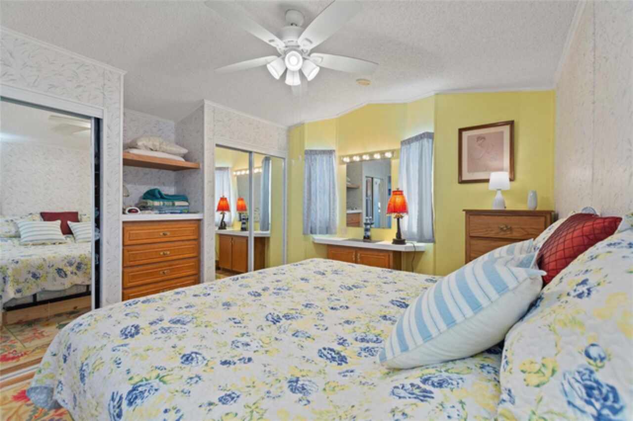Listing Photo 15