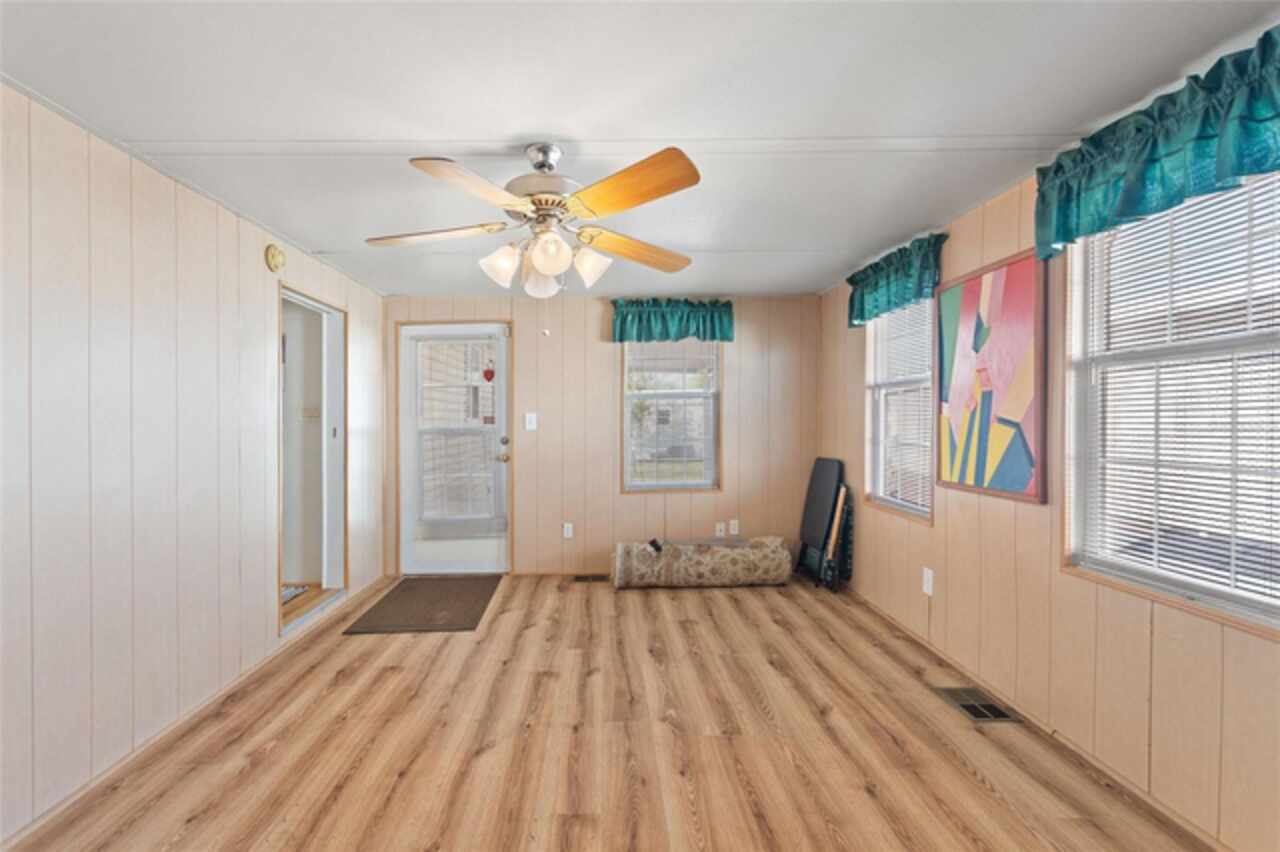 Listing Photo 18