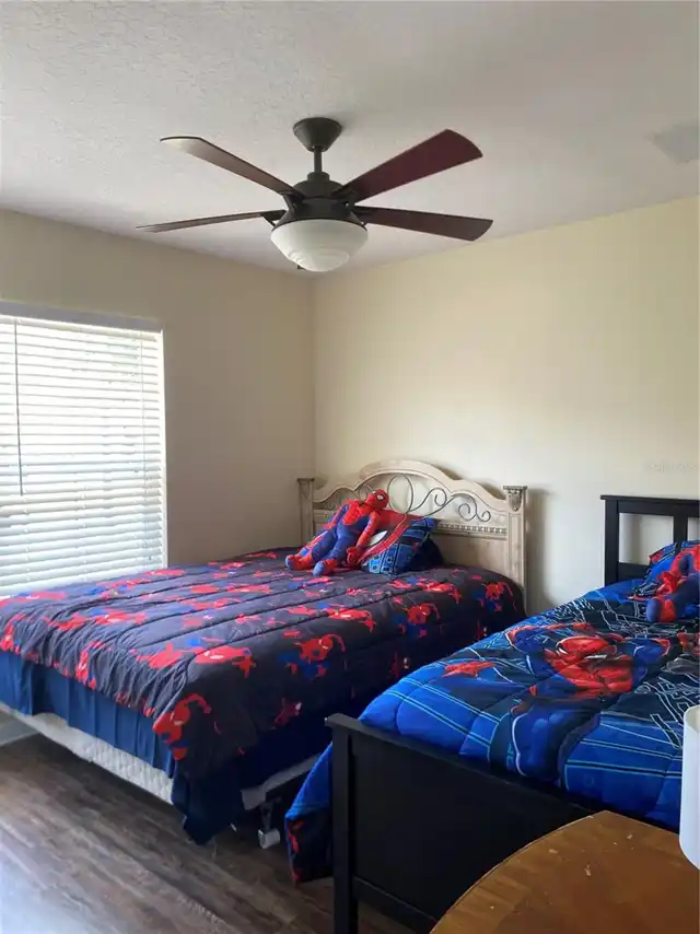 Listing Photo 9