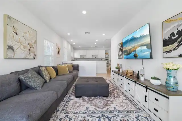 Listing Photo 18