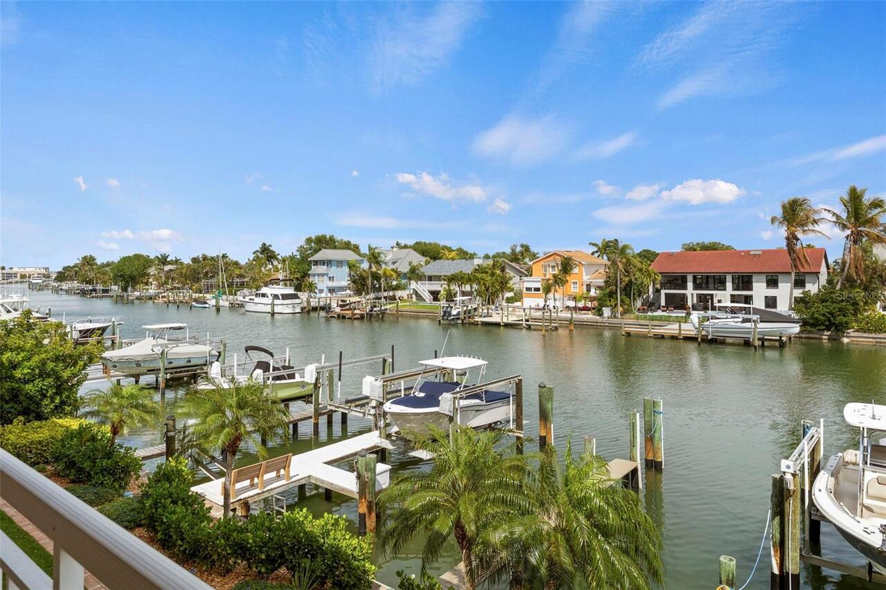 St Petersburg Real Estate