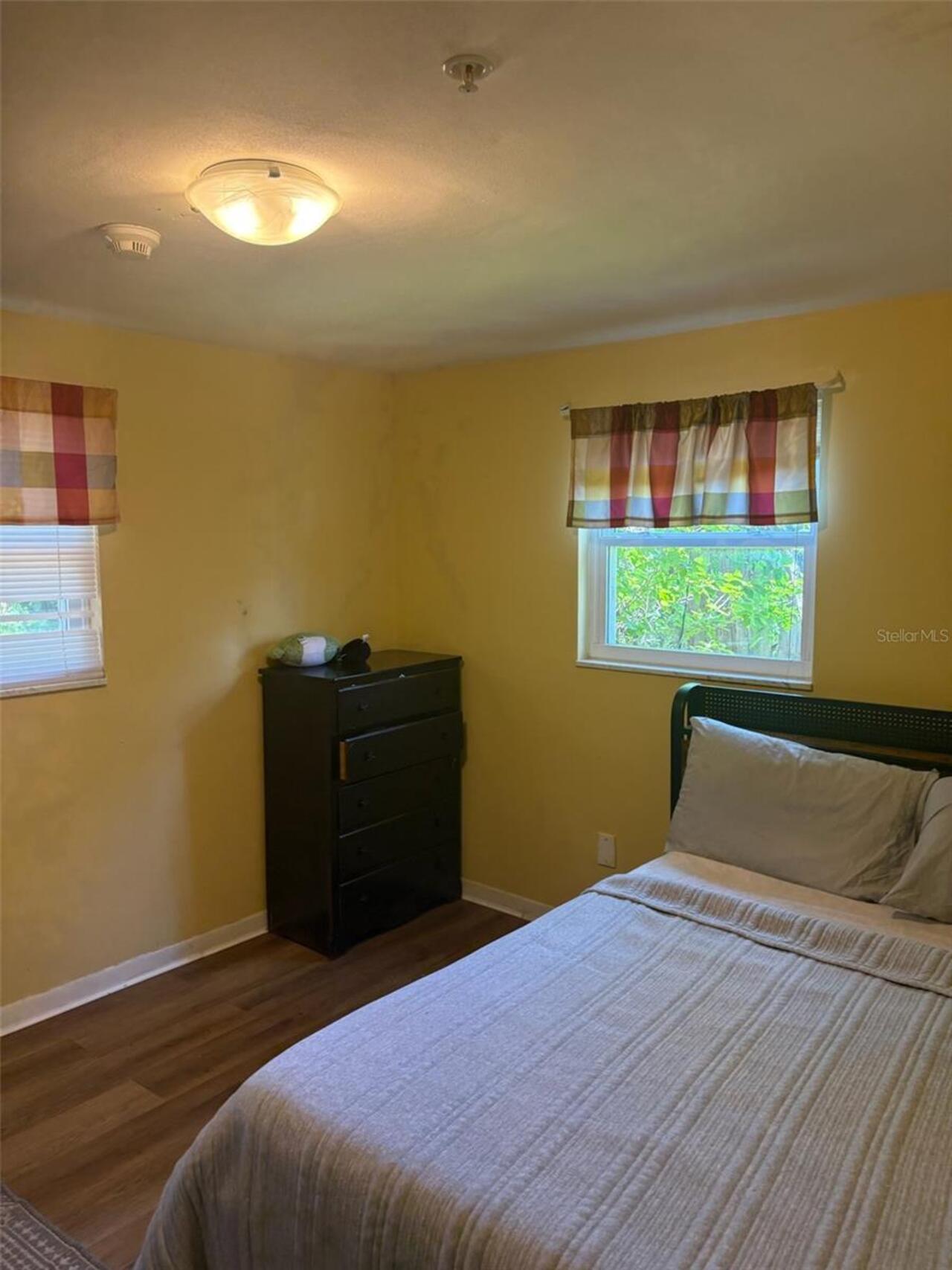 Listing Photo 9