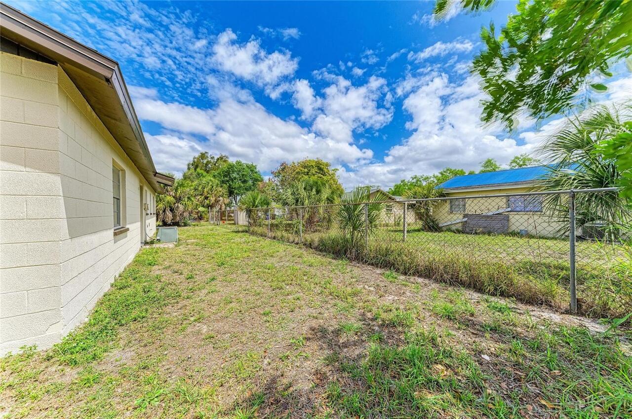 Listing Photo 16