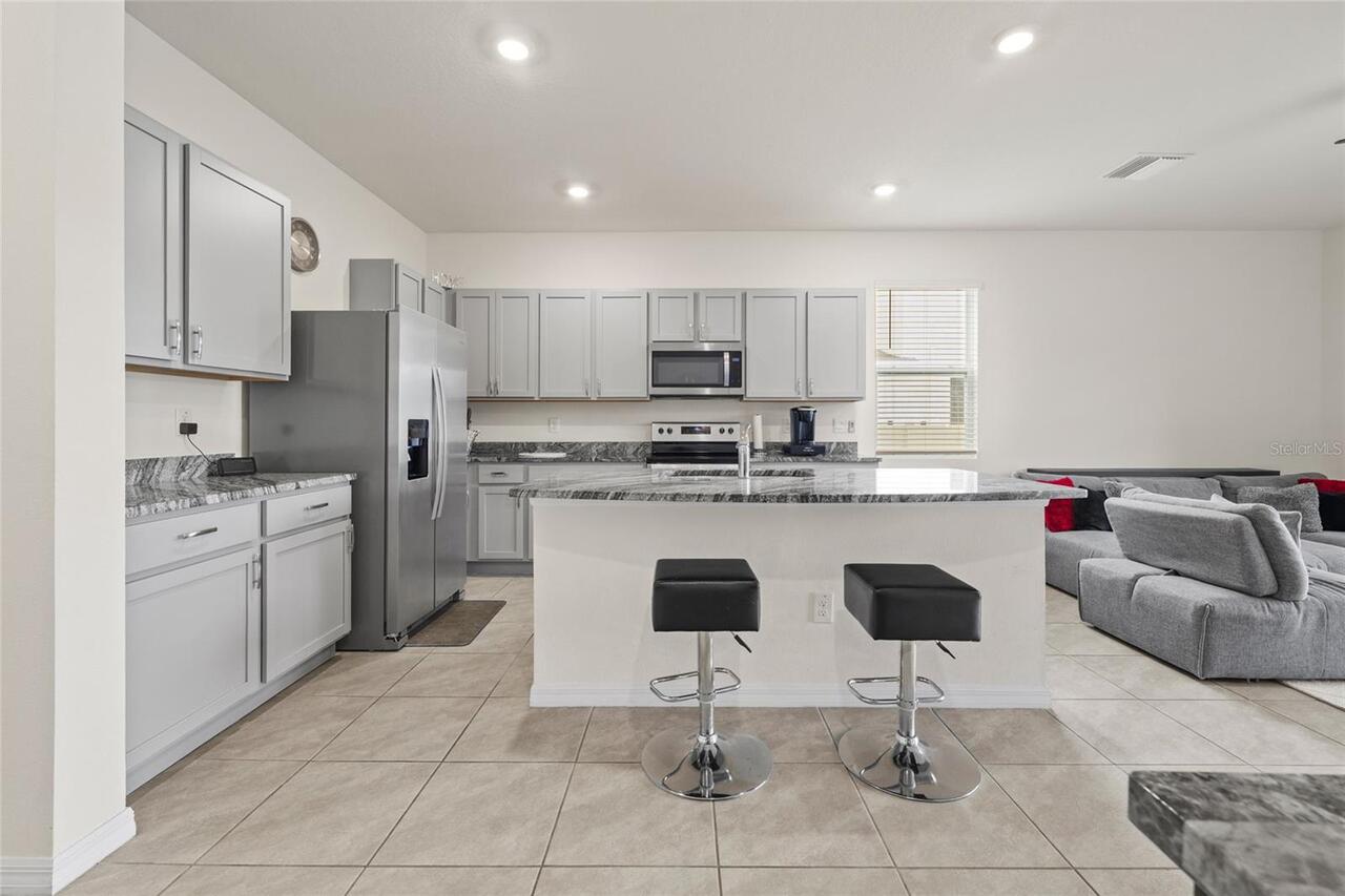 Listing Photo 10