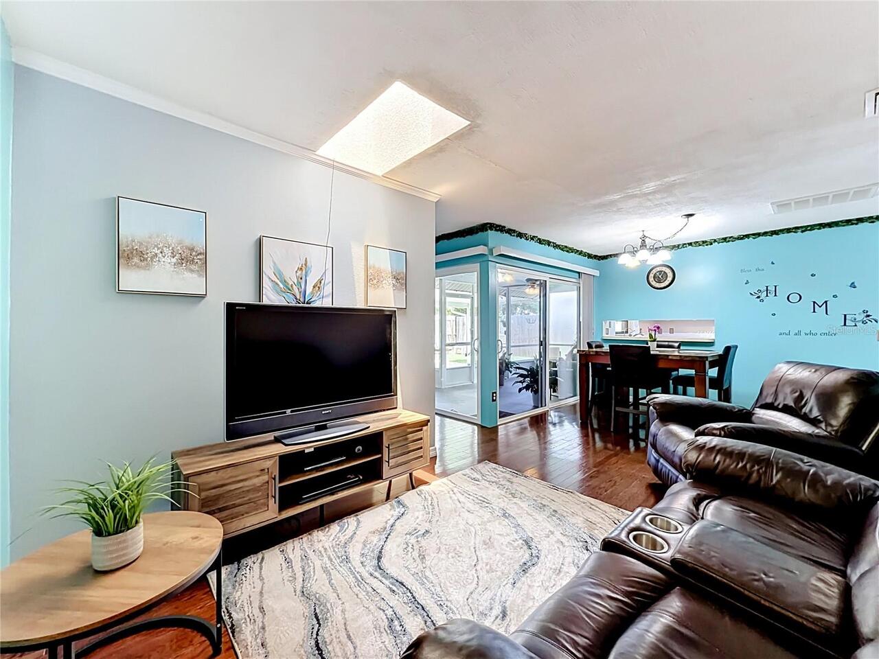 Listing Photo 6