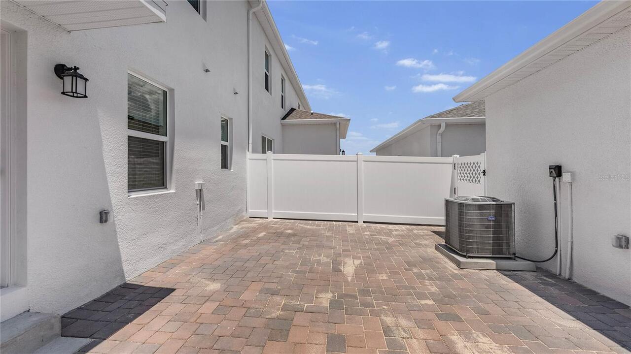 Listing Photo 14