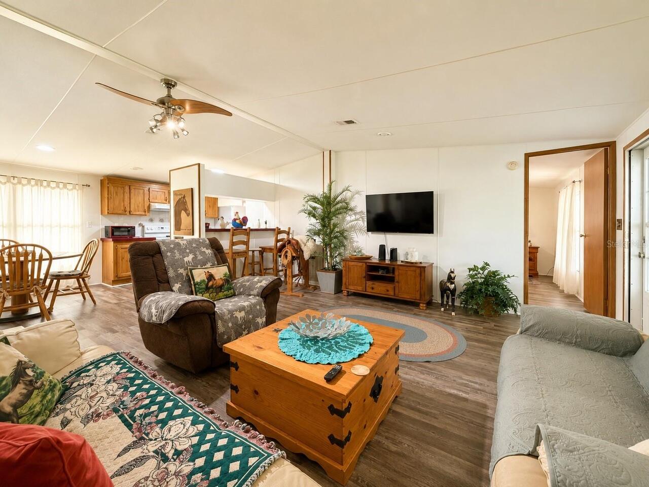 Listing Photo 8