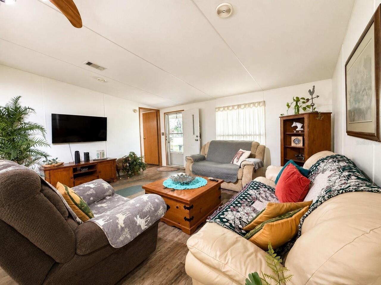 Listing Photo 10