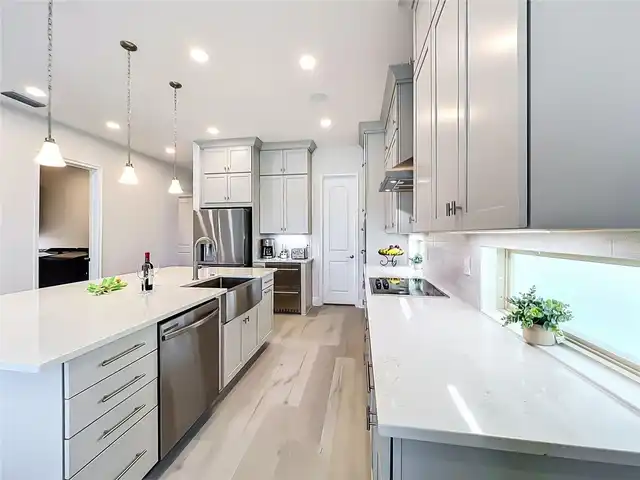 Listing Photo 18