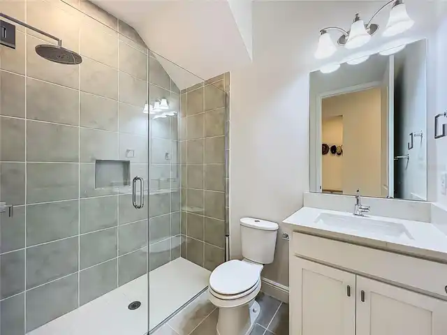 Listing Photo 23