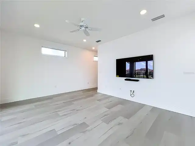Listing Photo 51