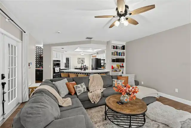 Listing Photo 10
