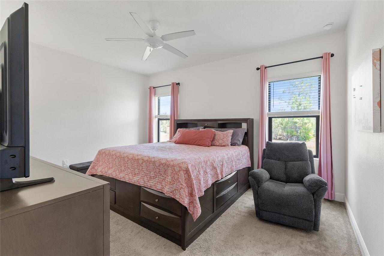 Listing Photo 17