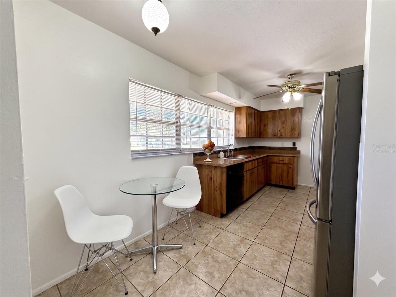 Listing Photo 10