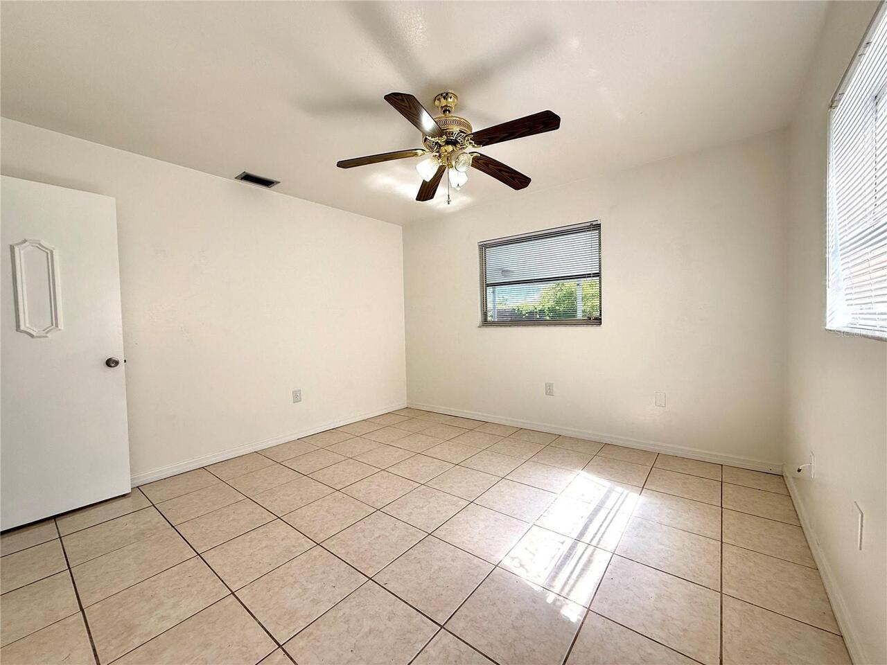 Listing Photo 24