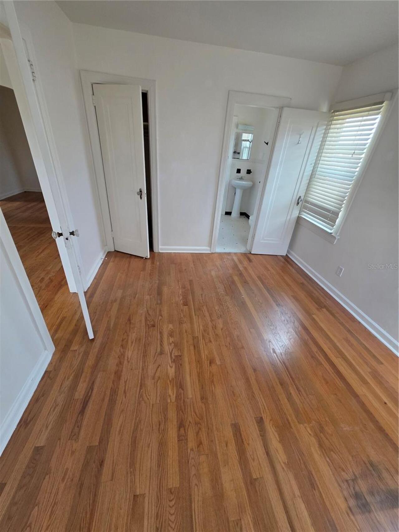 Listing Photo 10