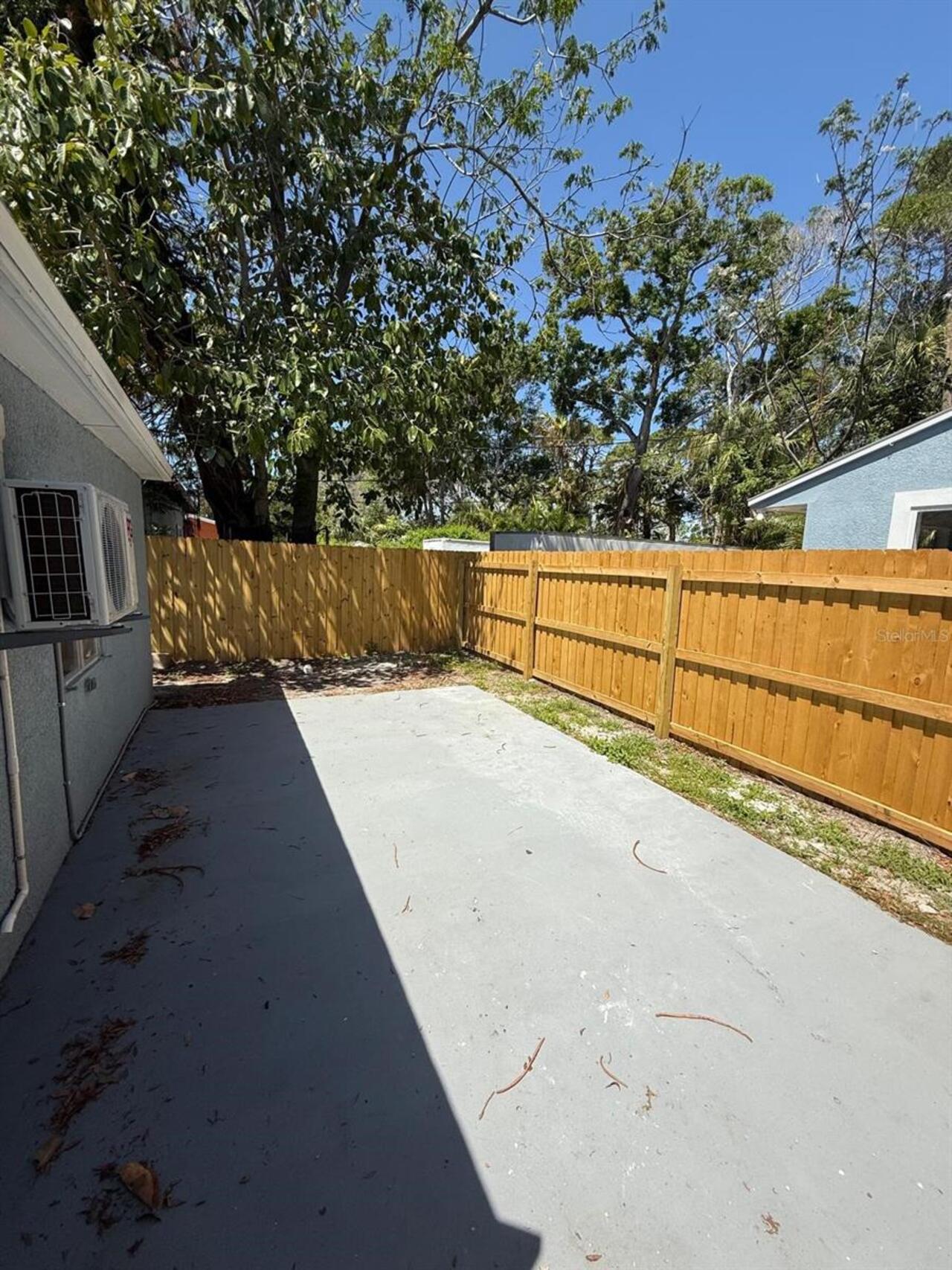 Listing Photo 12