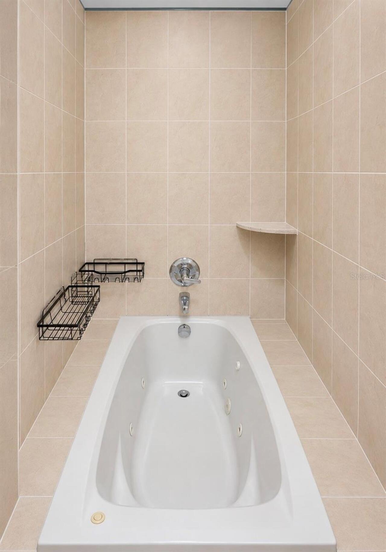 Listing Photo 22