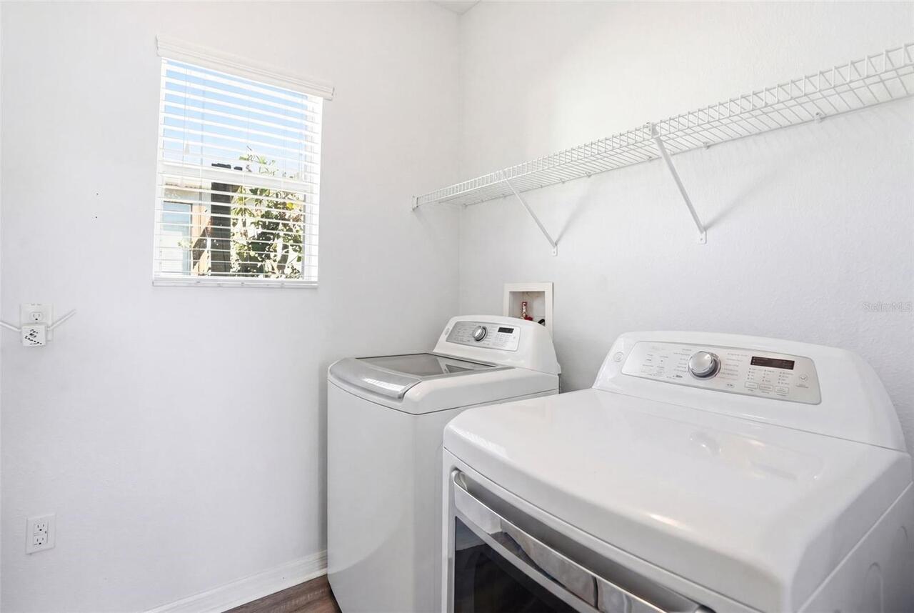 Listing Photo 11