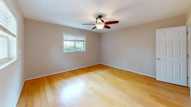 Listing Photo 15