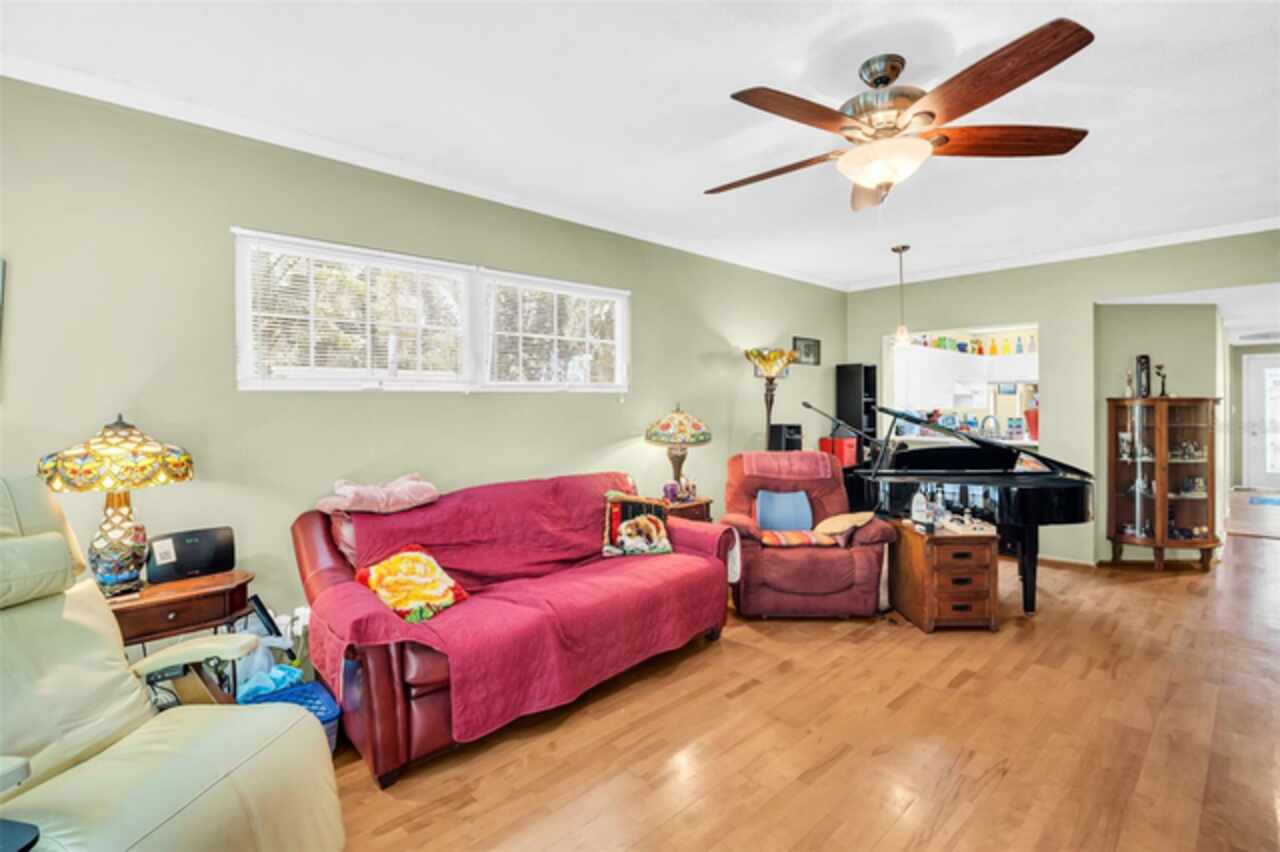 Listing Photo 14