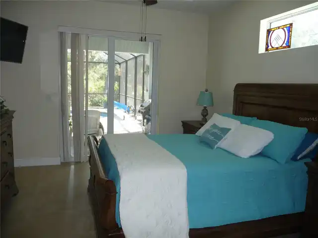 Listing Photo 14