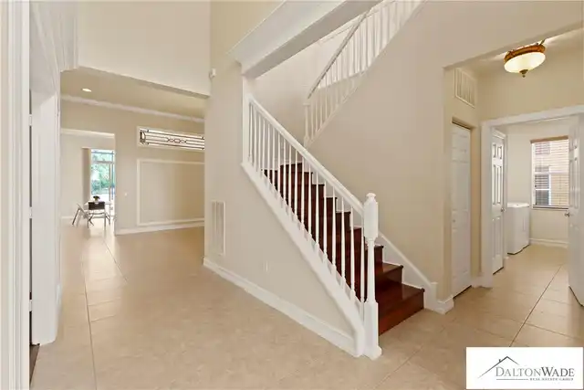 Listing Photo 8