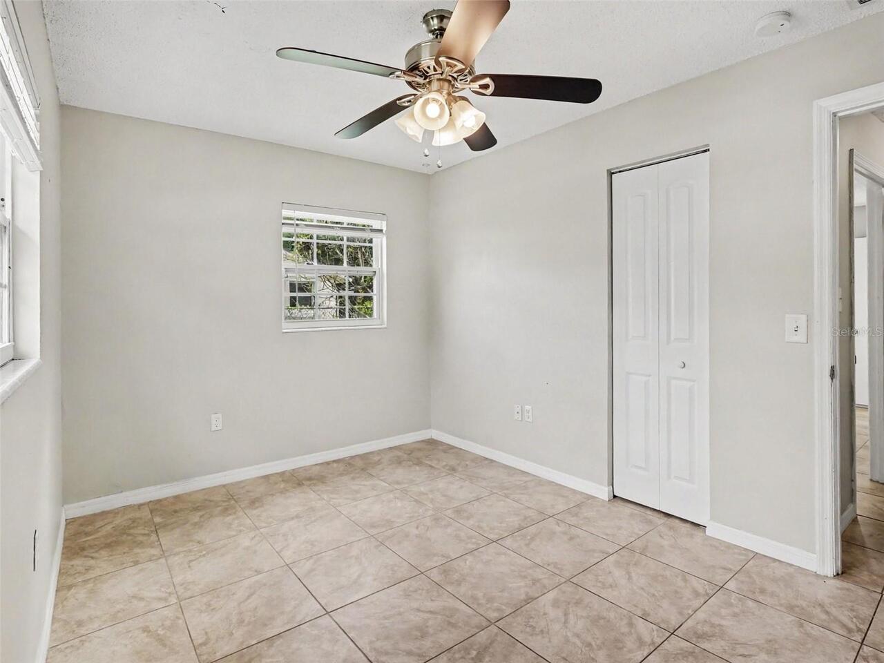 Listing Photo 9