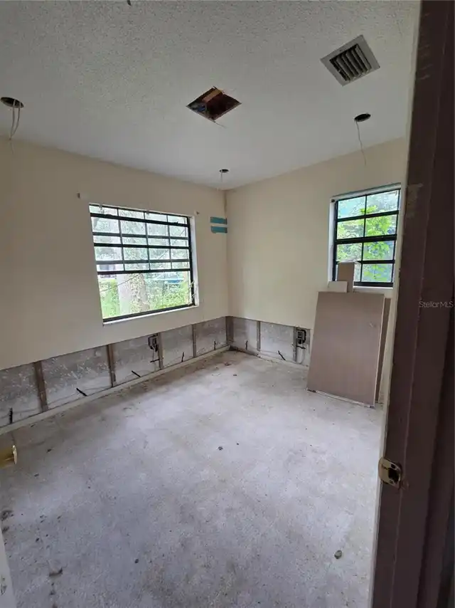 Listing Photo 13