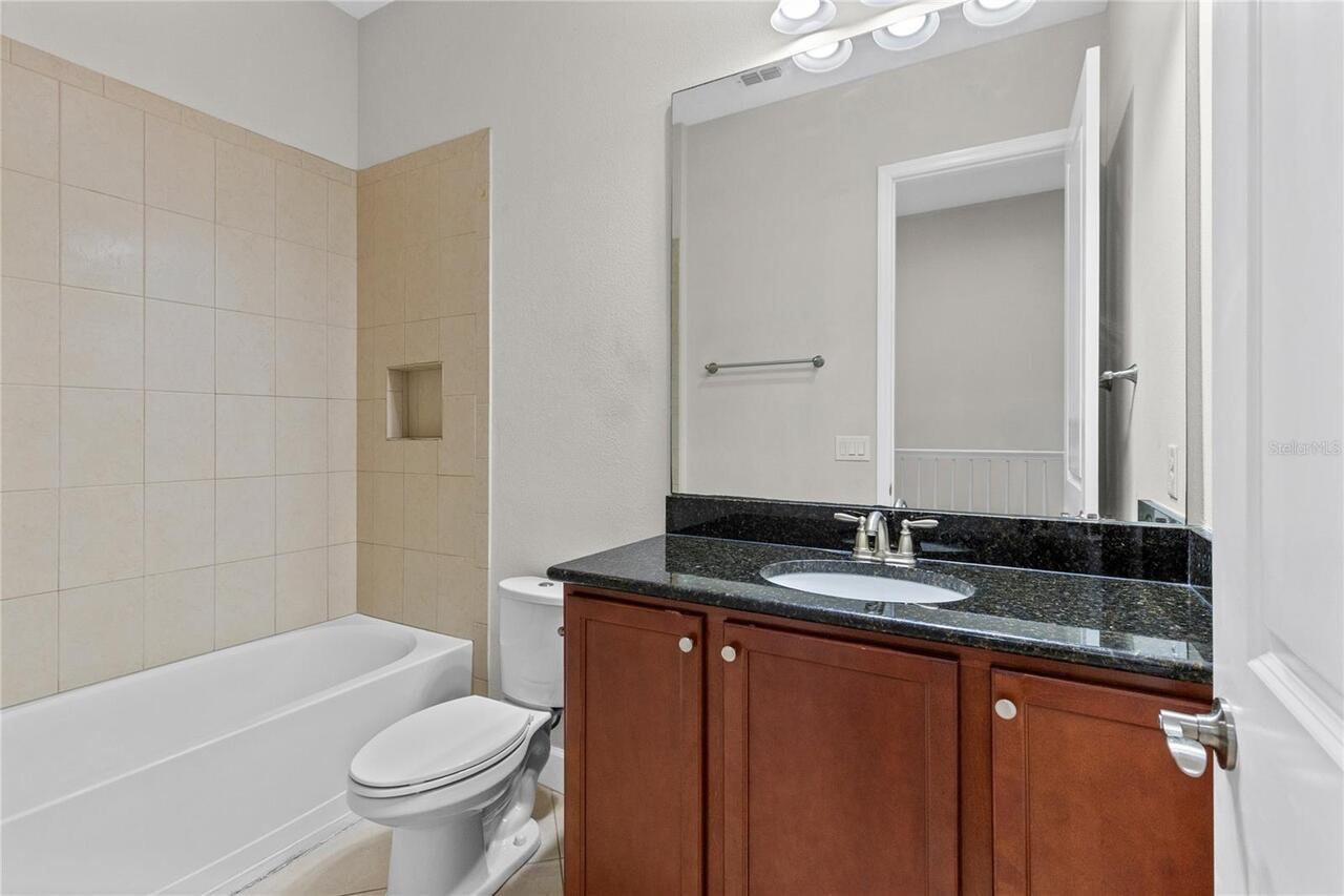 Listing Photo 16