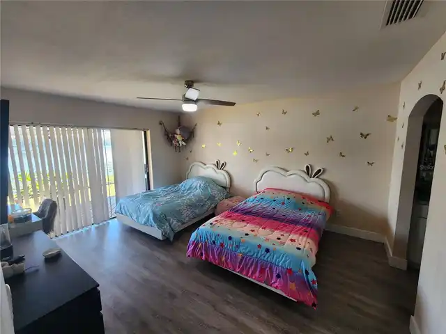 Listing Photo 15