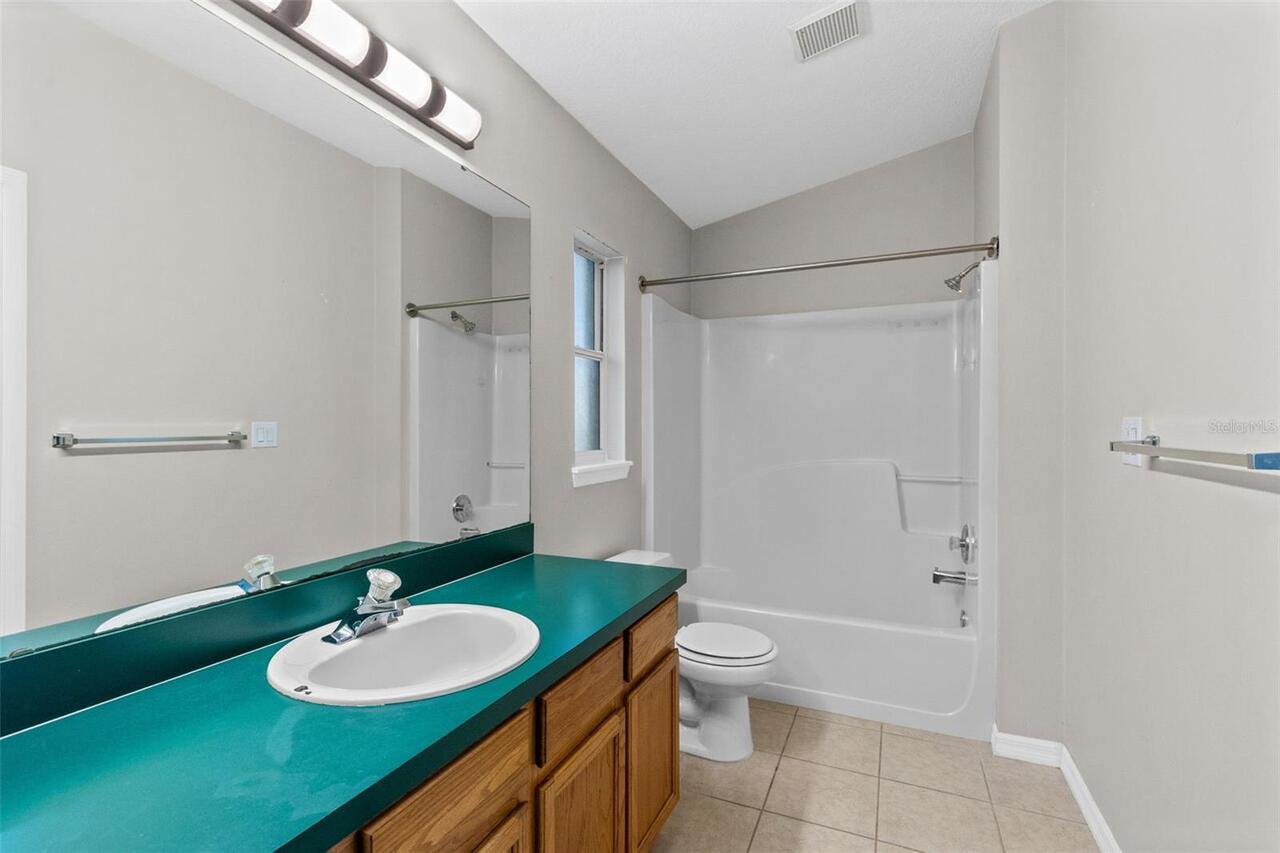 Listing Photo 11