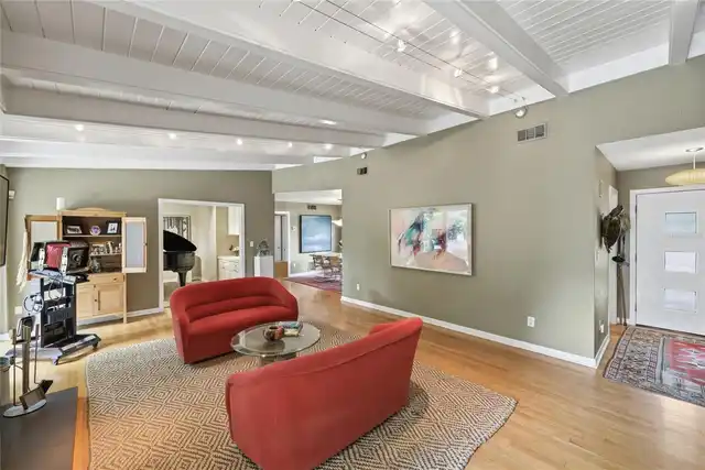 Listing Photo 13