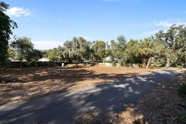 Listing Photo 38