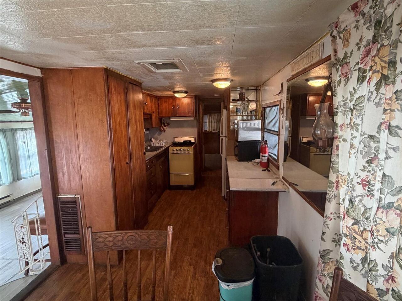 Listing Photo 11