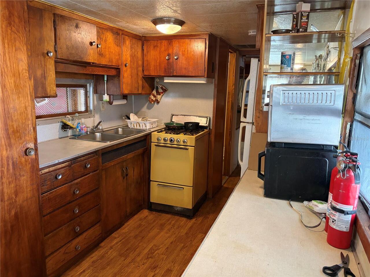 Listing Photo 12
